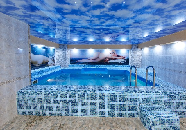 Финская баня с бассейном 3х4, глубина 1700, подсветка, подогрев воды