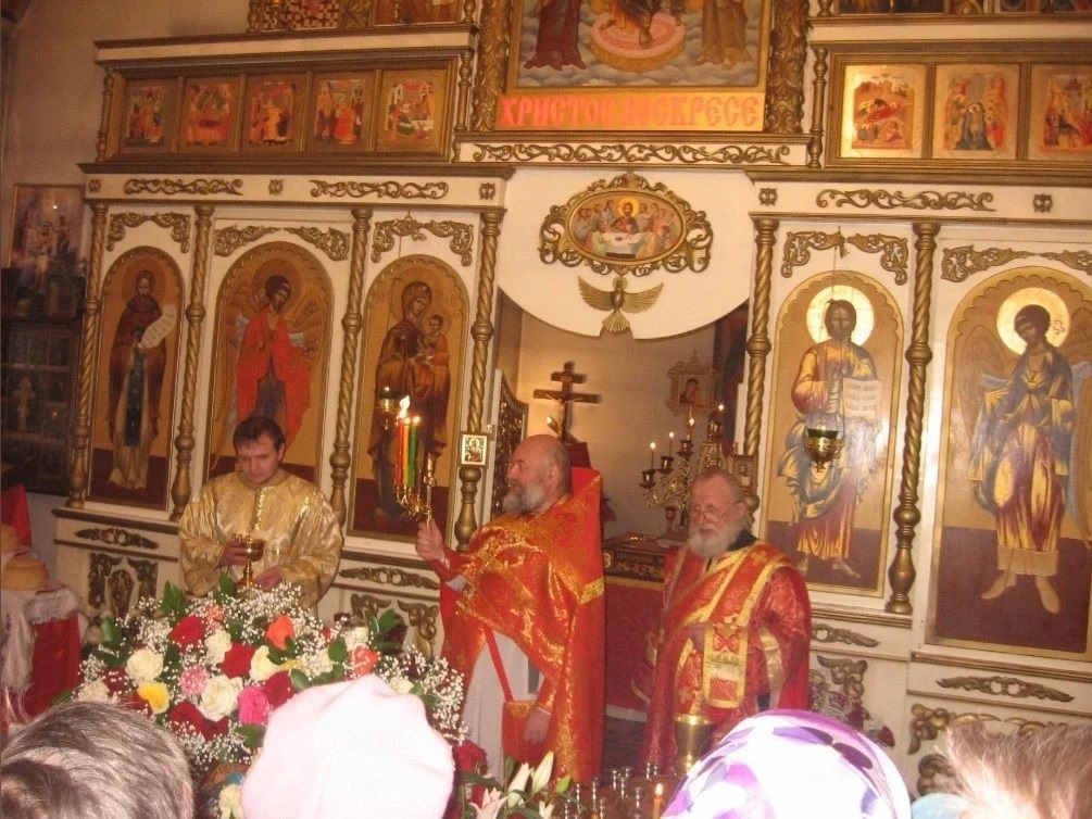 Храм Святителя Николая, церковь, приход