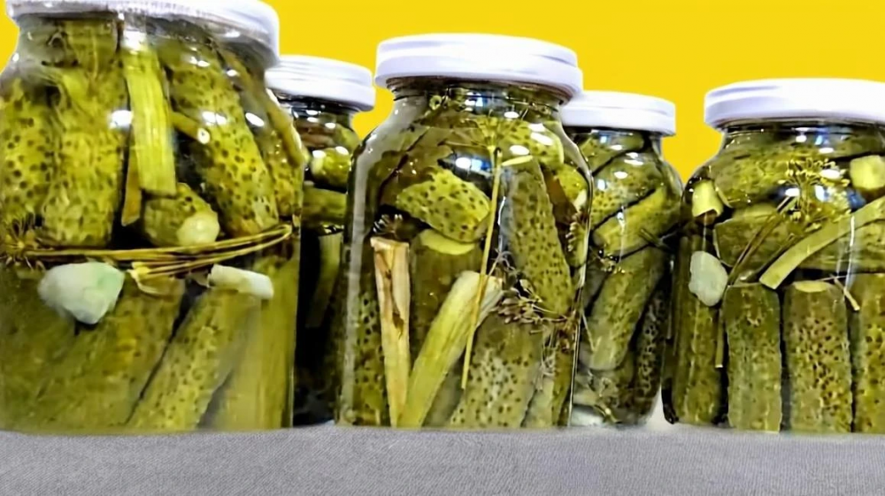 Хрустящие маринованные огурцы на зиму